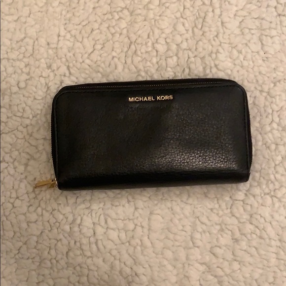 Michael Kors Handbags - Black Michael Kors Wallet